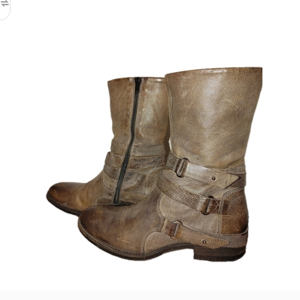 Vera Wang Lavender Kippy Moto Ankle Leather Boots Size 8.5M